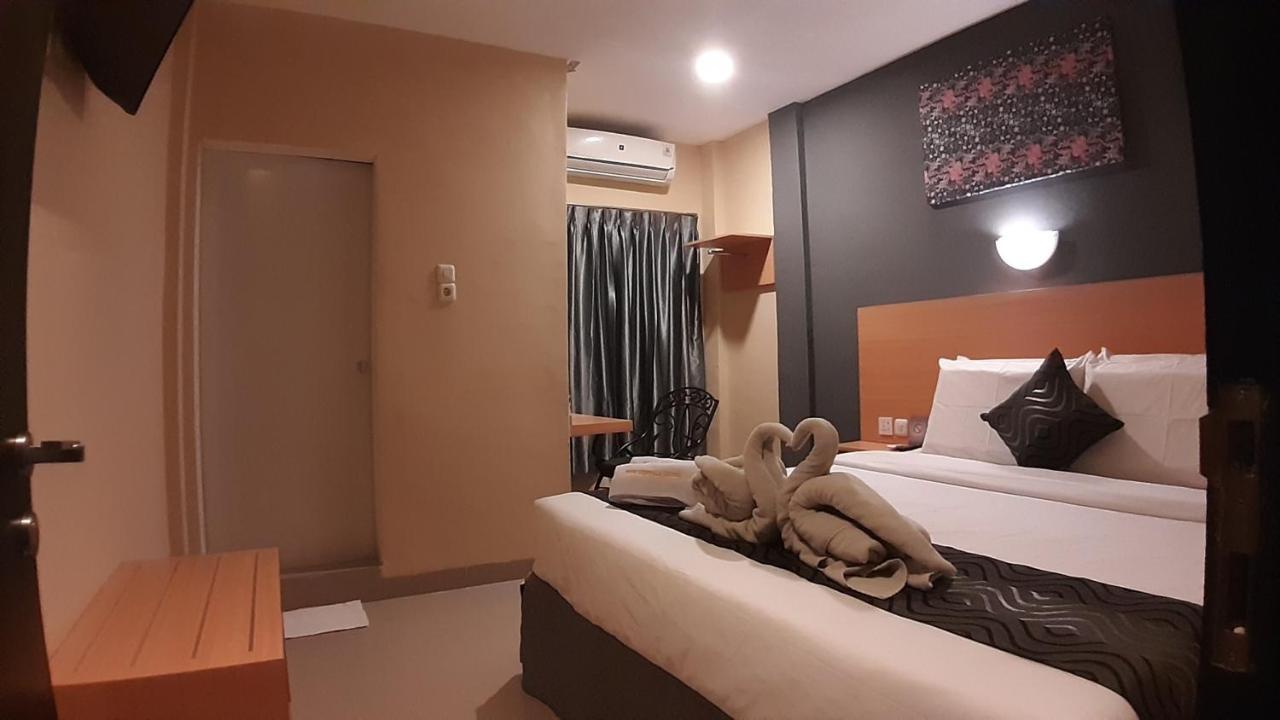 New Gentala Hotel Μεντάν Εξωτερικό φωτογραφία